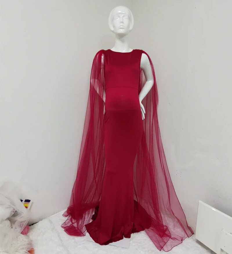 Grūtniecības Maxi kleitu fotografēšana ar garu mežģīņu balto nāru kleitu + apmetni grūtniecēm, fotosesija