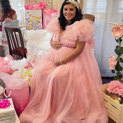 Rochie de maternitate pentru femei Rochie de maternitate din dantelă cu decolteu în V din tifon cu umăr plutitor Rochie fotografică maxi Rochie pentru ședință foto pentru baby shower