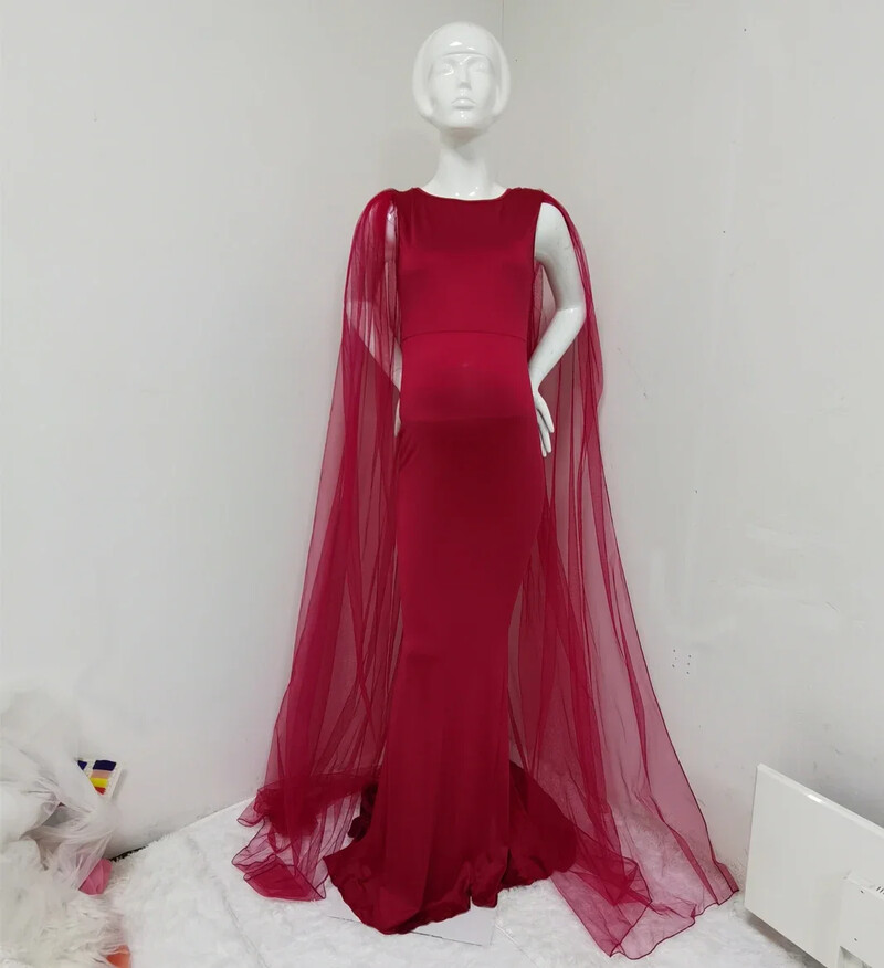 Grūtniecības Maxi kleitu fotografēšana ar garu mežģīņu balto nāru kleitu + apmetni grūtniecēm, fotosesija