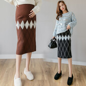 Jauni ziemas grūtnieču svārki uz gurniem vēderā, adīti svārki bloka krāsā, svītraini, ģeometriski svārki grūtniecēm