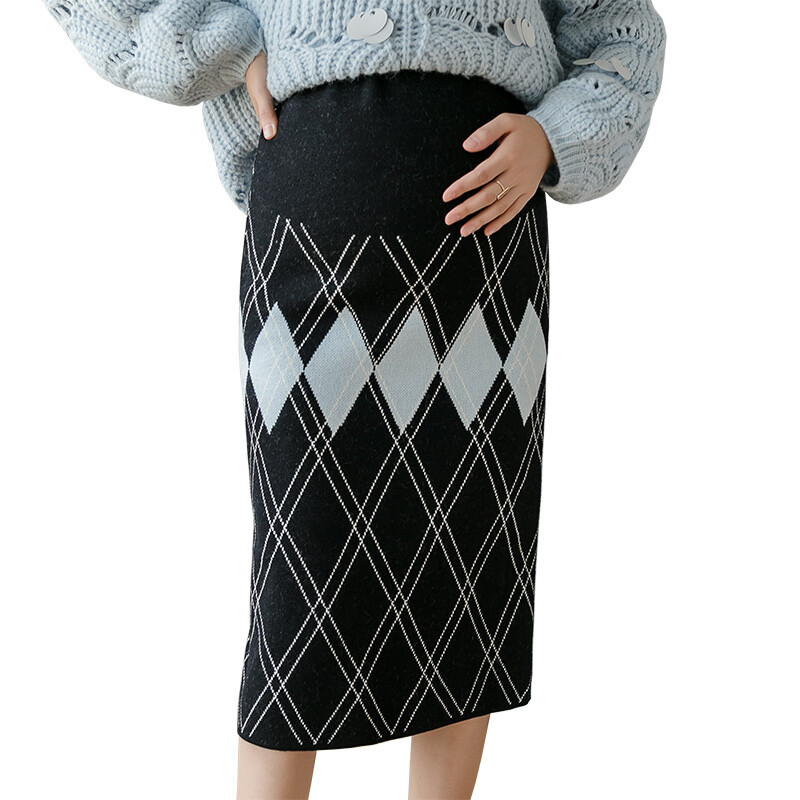 Jauni ziemas grūtnieču svārki uz gurniem vēderā, adīti svārki bloka krāsā, svītraini, ģeometriski svārki grūtniecēm