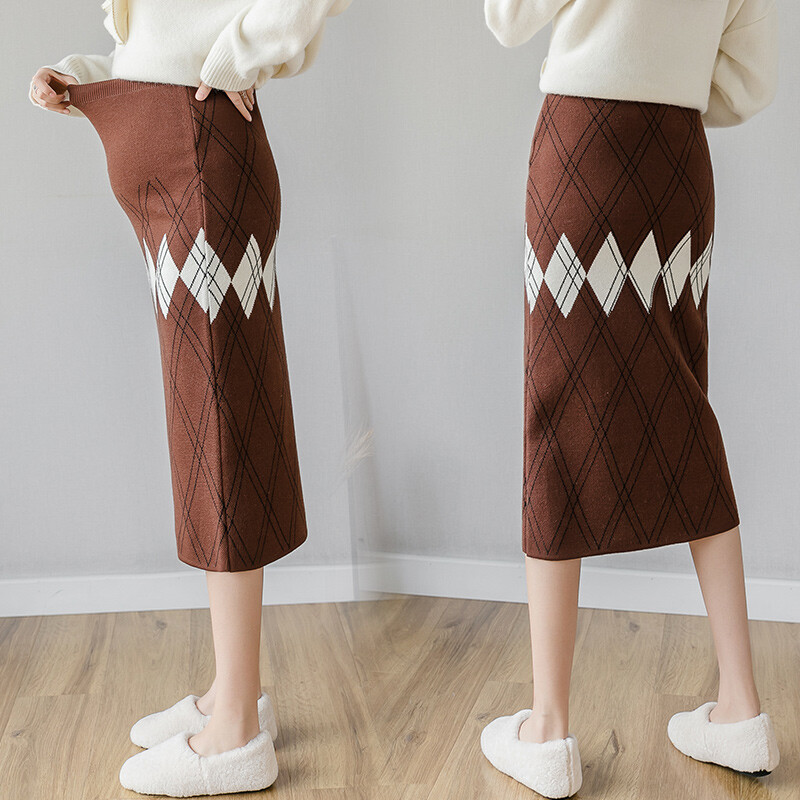Jauni ziemas grūtnieču svārki uz gurniem vēderā, adīti svārki bloka krāsā, svītraini, ģeometriski svārki grūtniecēm