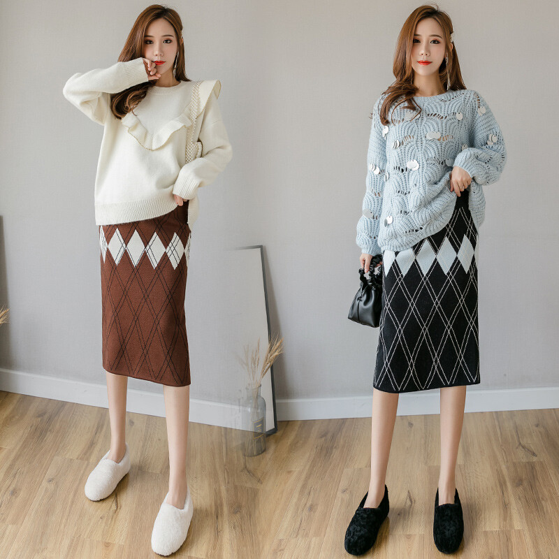 Jauni ziemas grūtnieču svārki uz gurniem vēderā, adīti svārki bloka krāsā, svītraini, ģeometriski svārki grūtniecēm