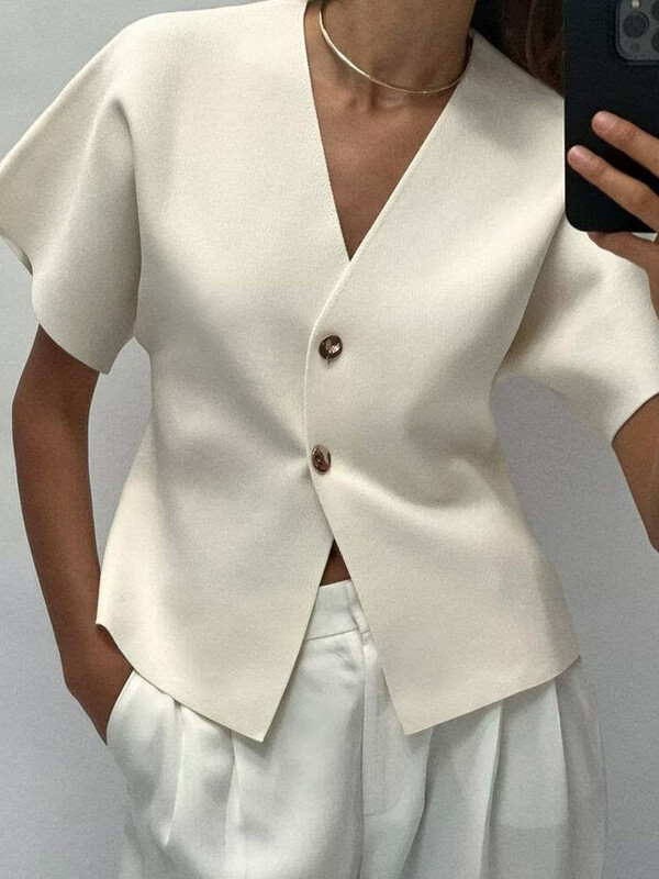 2024. gada rudens jaunievedumi Sieviešu ikdienas apģērbs, daudzpusīgs, seksīgs, vienkrāsains, īsām piedurknēm V veida kakla izgriezuma sporta trikotāžas džemperis