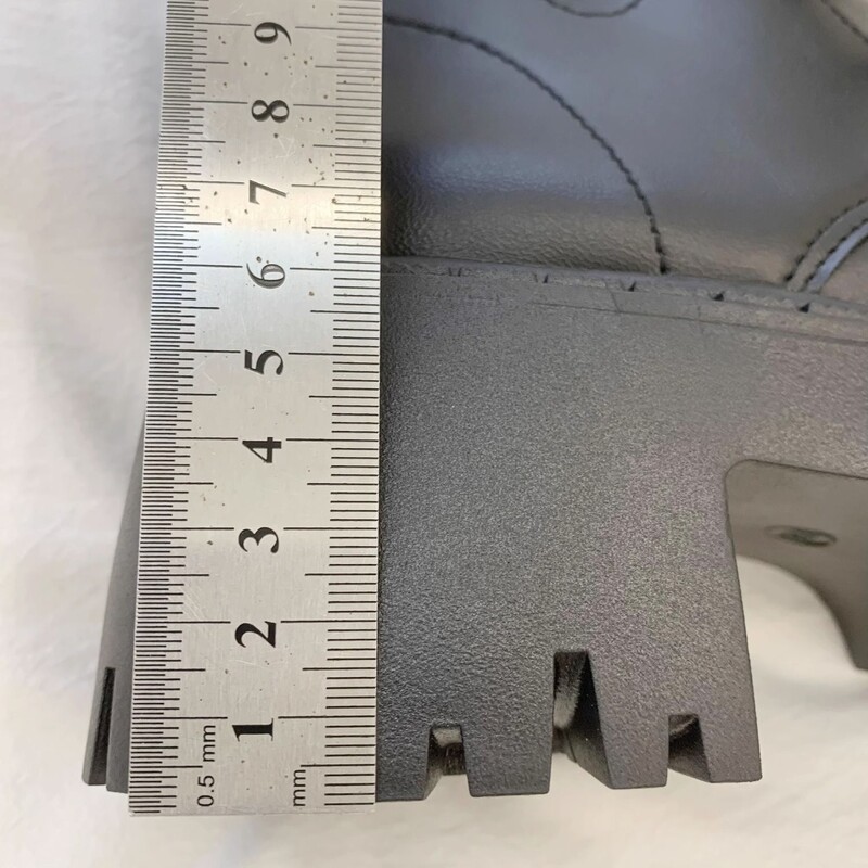 Zdepaste crne ležerne ženske gležnjače s platformom 2024. Nove dizajnerske jesen zimske čizme s platformom u britanskom stilu Cipele za žene