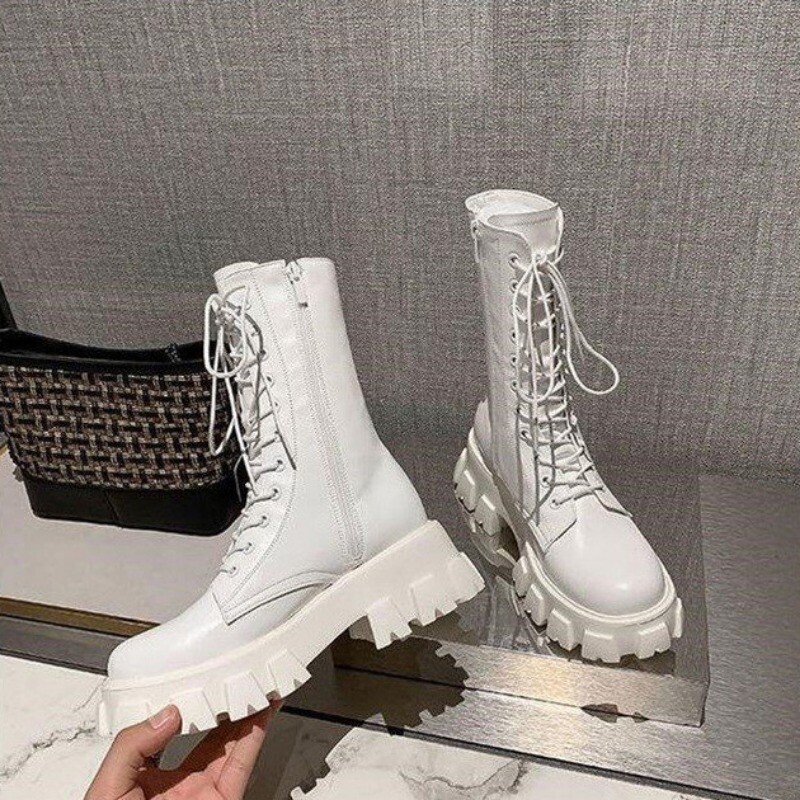 Nove srednje čizme Ženske jesenske zimske modne platforme na vezivanje Chelsea Botas Mujer čizme na vezanje Sportske ženske čizme Q57