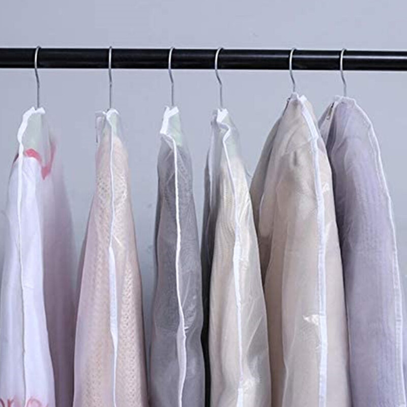 5 gab. Putekļu necaurlaidīgi apģērbu pārvalki, somas ar rāvējslēdzēju, mazgājams ūdensnecaurlaidīgs apģērba pārvalks Caurspīdīgs apģērba maisiņš, atkārtoti lietojams apģērbu glabāšanas maisiņš