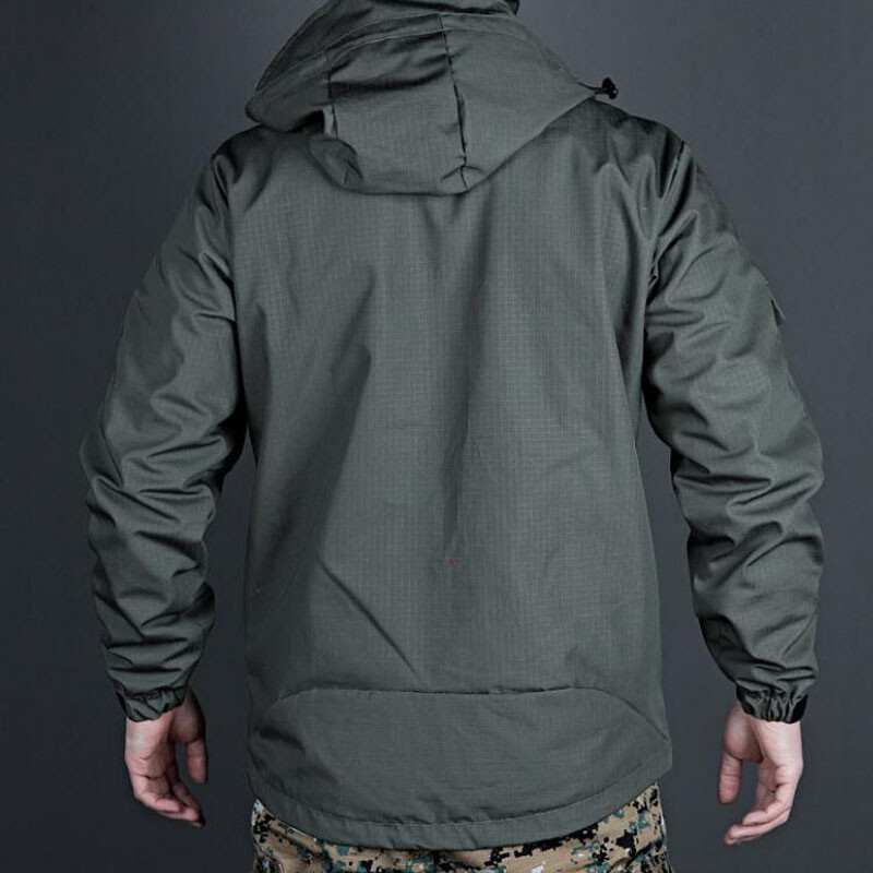 Proljeće Jesen Taktičke jakne s kapuljačom Muške vanjske jakne s više džepova Vodootporne Planinarenje Penjanje Ležerne široke muške jakne