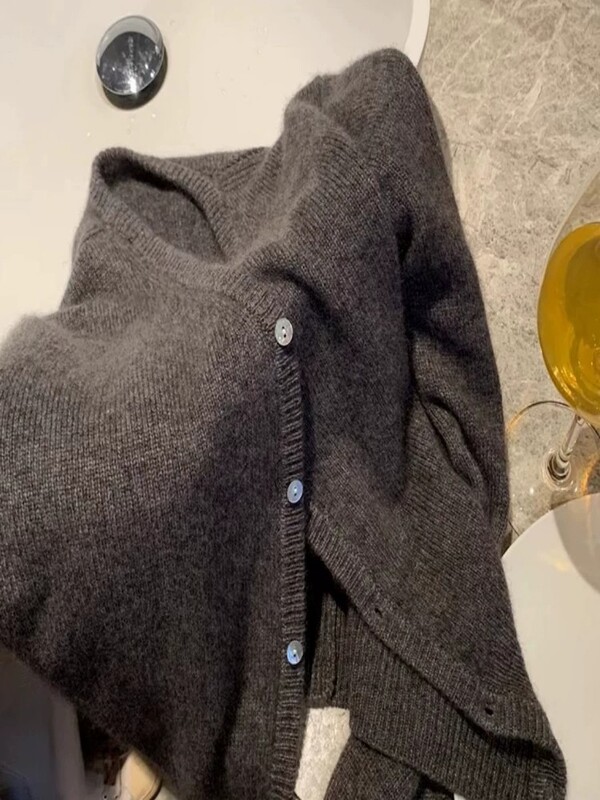 Versiunea coreeană de toamnă noua cardigan de cașmir cu decolteu în V pentru femei pulover scurt, de culoare solidă, pulover tricotat, haină simplă