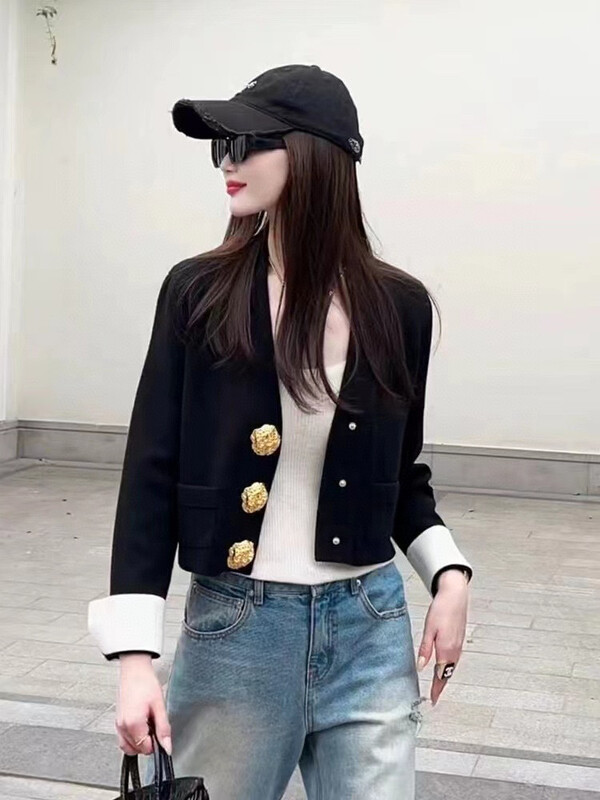 Ženski francuski stil Vintage luksuzni šik elegantni pleteni kardigan s gumbima proljeće jesen crno bijeli džemper dugih rukava s V izrezom