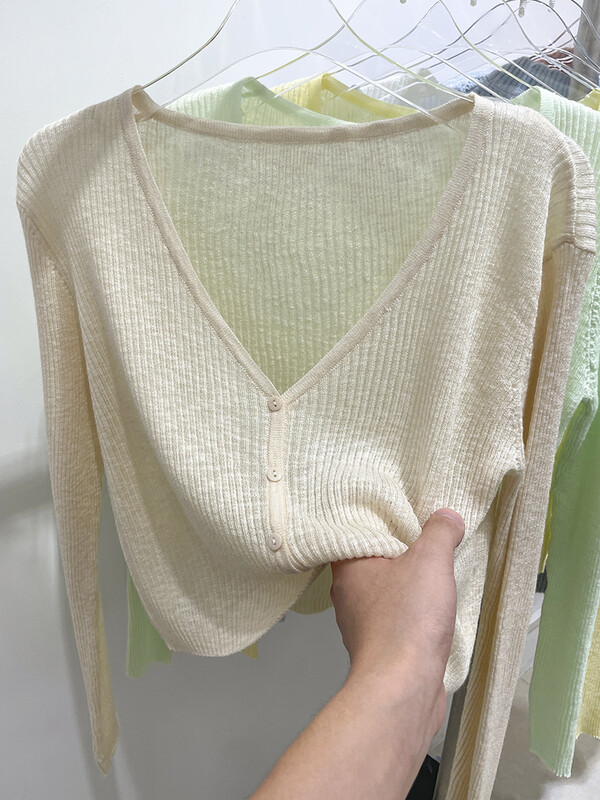 Korejski kardigan, ženski, tanki, ljetni, ležerni, jednobojni, ženstveni, otporni na sunce, pleteni s V-izrezom, slatki stil, slatke boje, osnovni, dnevni