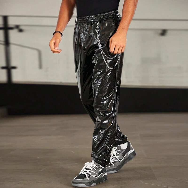 Pantaloni casual din piele pentru bărbați Pantaloni motociclist Pantaloni hip hop Pantaloni de dans pentru petreceri în club de noapte Lanț subțire Moda Nou Personalizat 2023