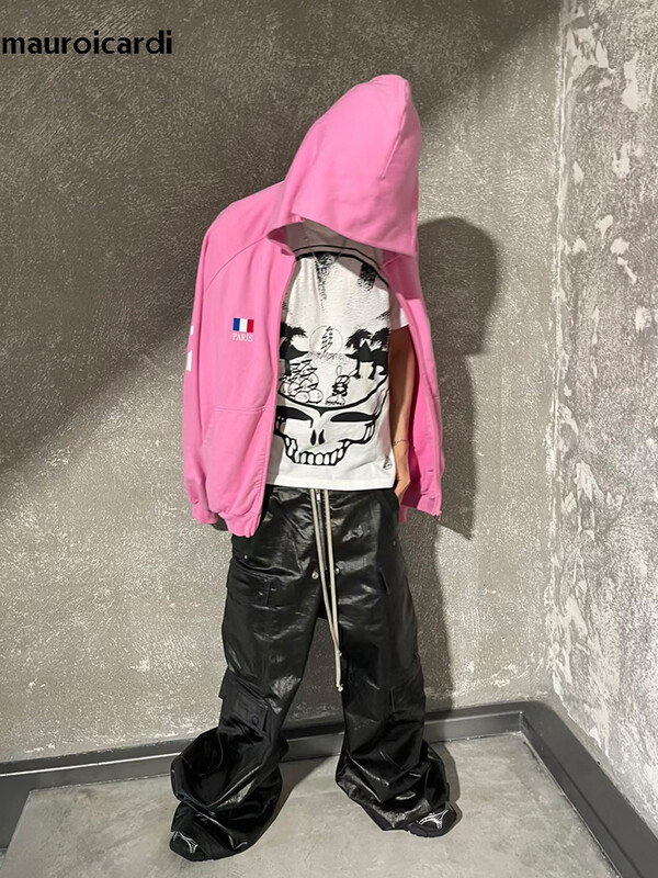 Mauroicardi Άνοιξη Φθινόπωρο δροσερό μαύρο γυαλιστερό αντανακλαστικό Pu δερμάτινο παντελόνι με φαρδύ πόδι για άνδρες Ανδρικά επώνυμα ρούχα με κορδόνια