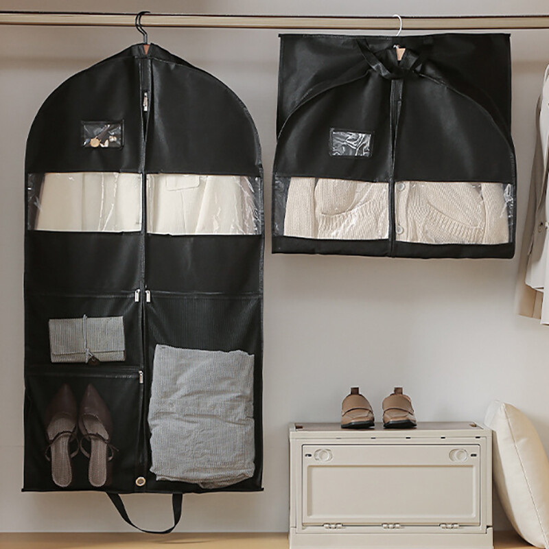 Kodumajapidamises kasutatav tolmukindel riiete kaitsekott, mis on täielikult suletud tõmblukuga, vastupidavast mittekootud riidest riiete hoiukott