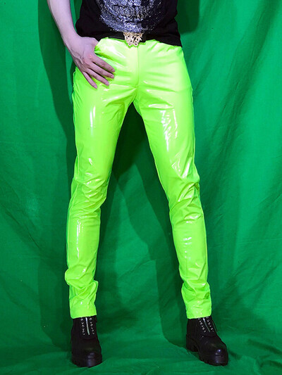 Mauroicardi Spring Skinny Sexy, spīdīgi atstarojošs, elastīgs melns lakādas bikses vīriešiem Y2K Streetwear Club ballīšu nakts apģērbs