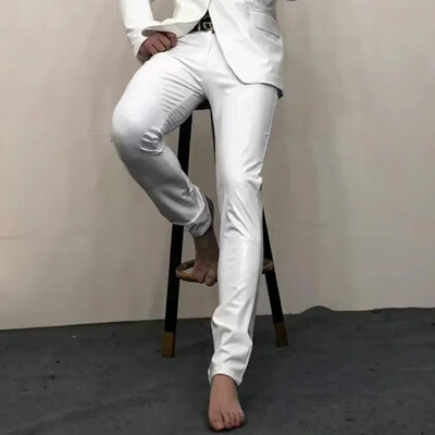 Vīriešu spīdīgas ādas kroku, plānas zīmuļu bikses vīriešu ikdienas piegriezuma elastīgs stils modes PU bikses ielas apģērbs klubs roks stils pielāgots