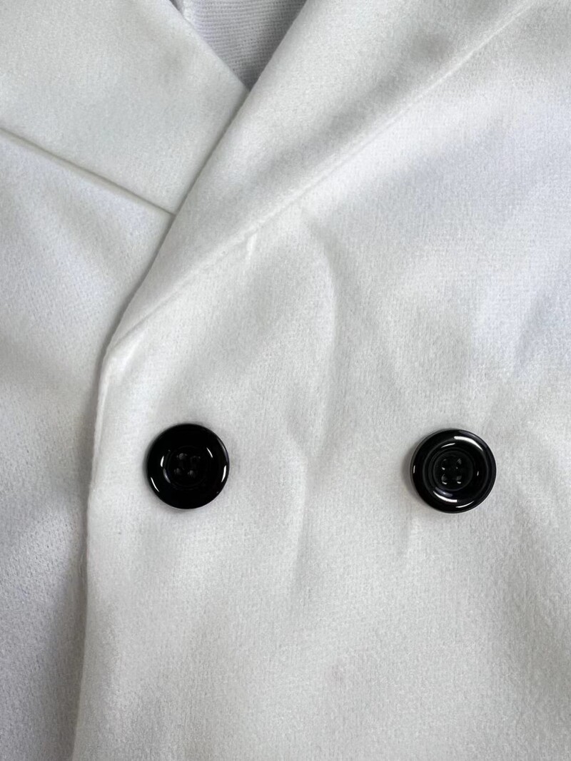 Uzvalks vilnas mētelis sieviešu senior sense 2024 rudens un ziemas jauns plecu slaidinošs korejiešu versijas biezināts vilnas mētelis