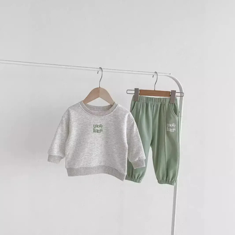 4187 Korejski komplet odjeće za bebe 2024 Jesen Novo pismo Sportsko odijelo za slobodno vrijeme Dječački džemper + hlače Ležerno dvodijelno odijelo