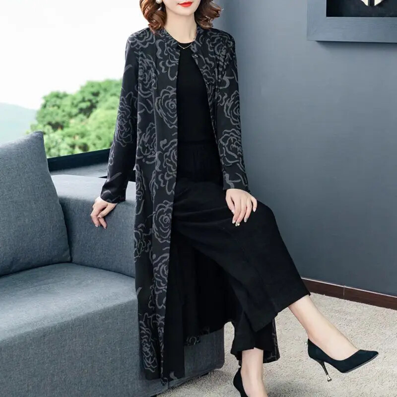 Popularna ženska prozračna trenč jakna srednje dužine, kaput širokog kroja za sredovječne majke, proljeće jesen 2023. Novi stil