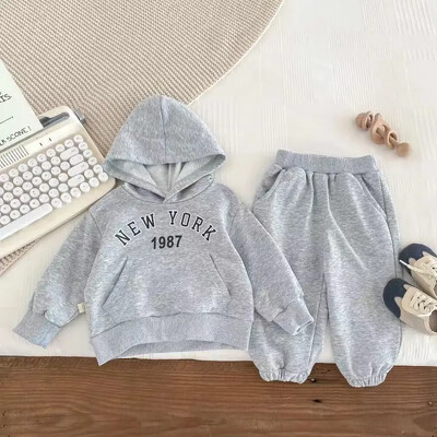 Jesen Dječje majice s kapuljačom za dječake Komplet odjeće Modne majice za djevojčice Pulover Top i hlače Odijelo od 2 komada Dječja trenirka s printom slova
