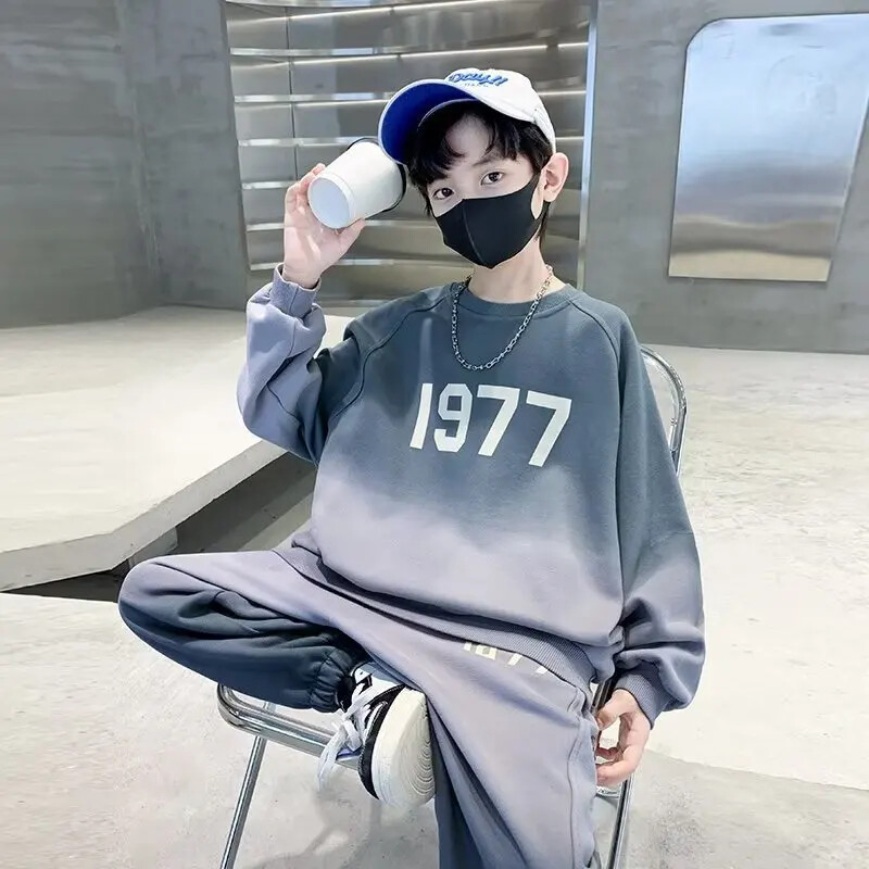 Dječaci Proljeće 2023. Novi Sweatshirt Gradient Sportsko odijelo Trendy Streetwear Dječja odjeća Srednji do dječji komplet