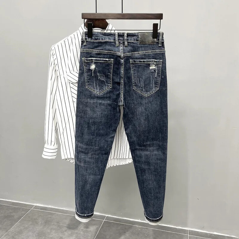 Blugi la modă de toamnă Pantaloni unici Holey denim pentru bărbați Slim Fit în stil coreean Drillers rupti Pantaloni cu picioare mici Jambiere creion