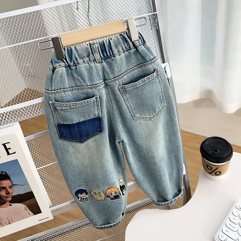 Dječje proljeće izvezene hlače 2024 Novi zgodni dječaci Svestrane mekane traperice Baby proljeće jesen korejsko izdanje Hlače hlače