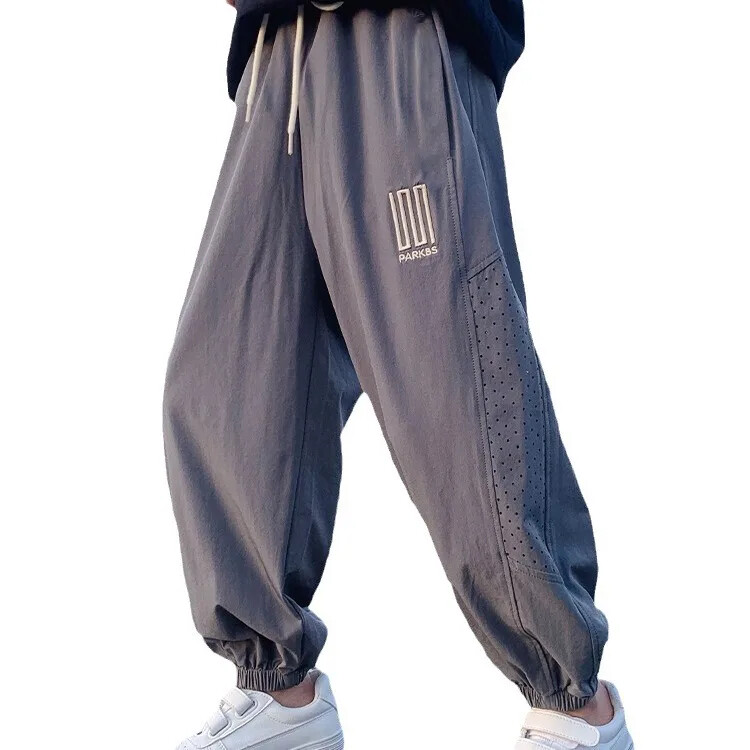 Pantaloni de vară ultra-subțiri din mătase de gheață pentru băieți Pantaloni sport cu uscare rapidă pentru copii mijlocii spre mari, stil nou 2024