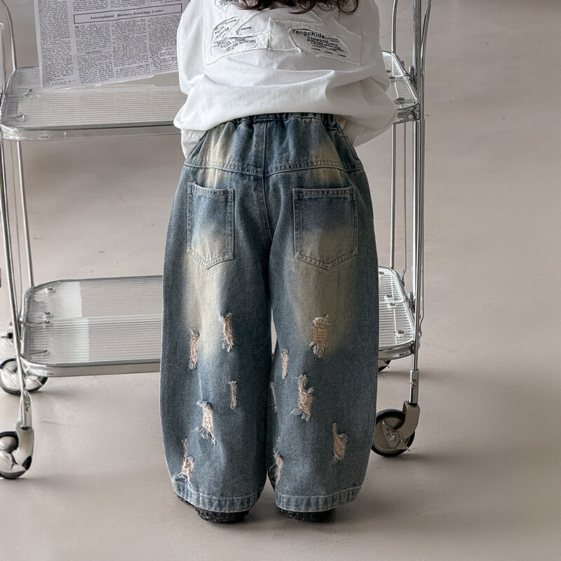 Dječje hlače za dječake jesen 2024. poderane traperice korejska verzija dječjih nošenih hlača cotton shop boy