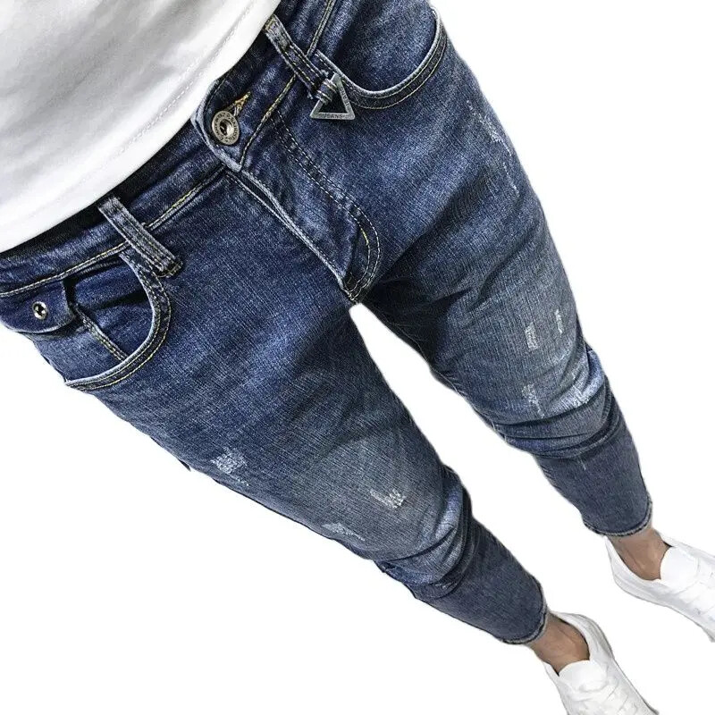 Veleprodaja 2022. Tooling Personality Washed Blue Feet Jeans Trendy Muške proljeće i ljeto Nove korejske društvene muške pencil hlače