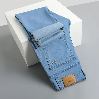 Καλοκαιρινό νέο ανδρικό λεπτό ανοιχτό μπλε ίσιο τζιν Επιχειρηματικό ύφασμα Lyocell Stretch Πολυτελές τζιν παντελόνι Αντρικό παντελόνι μάρκας