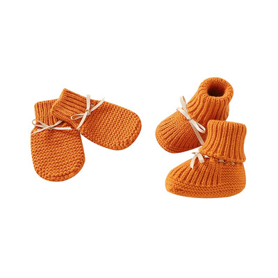 Újszülött cipők Kötött csecsemők lányok fiú csizmák aranyos pillangós csomó Kiegészítők Kalapok Kesztyűk Jumpsuit kisgyermek sétáló ágycipők 0-18M