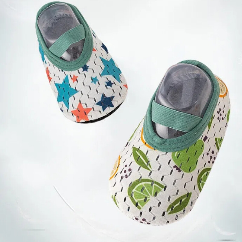 Baba zokni Cipők Nagy tapasz puha gumi talp Padló Csúszásgátló csecsemők Aranyos Légáteresztő Lány Séta Cipők Gyakorló ívek Fiú Ajándék