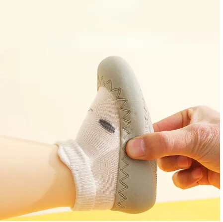 Detské topánky pre batoľatá, chlapčenské a dievčenské ponožky, topánky pre dojčatá, farebne zladené, roztomilé detské topánky s mäkkou podrážkou, ponožky pre prvé chodítka