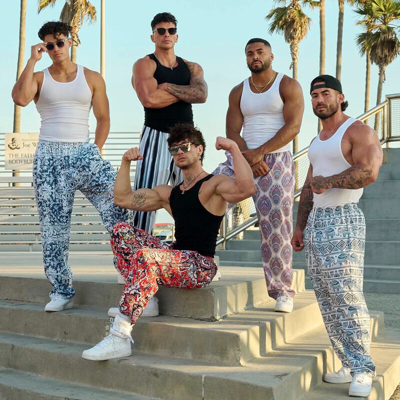 Pantaloni de trening pentru bărbați cu picioare largi, largi Articole noi în pantaloni tineri, în stil coreean, epocă, uni, transport gratuit, pantaloni de trening pentru bărbați.