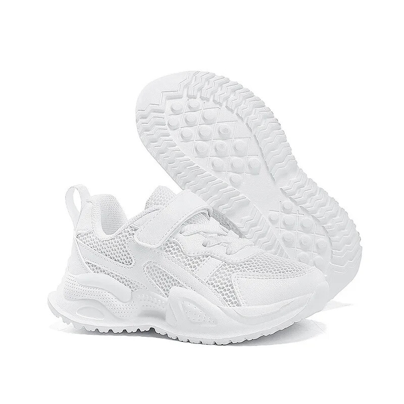 Valged vabaajajalatsid poistele, lapsed, hingavad Eva Sole suvekoolijalatsid õpilastele, lapsed