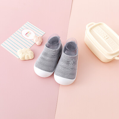 Letné sieťované priedušné jednoduché detské prvé chodítko pre batoľatá, mäkké dno, ľahké detské dievčatá, chlapci, nazúvacie, ležérne tenisky