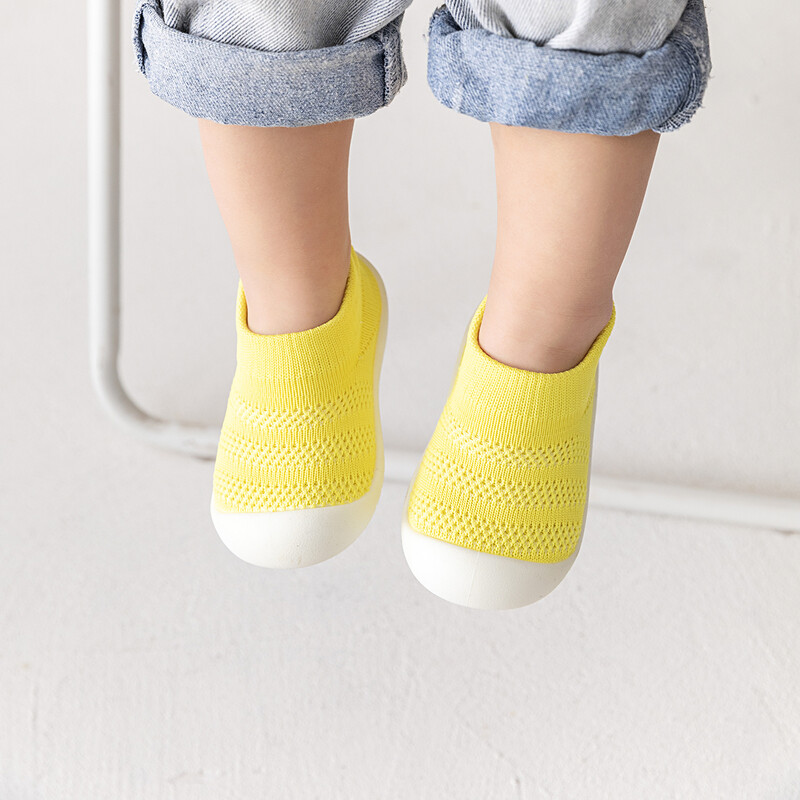 Letné sieťované priedušné jednoduché detské prvé chodítko pre batoľatá, mäkké dno, ľahké detské dievčatá, chlapci, nazúvacie, ležérne tenisky