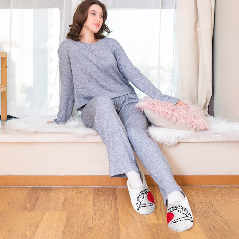 Soojad kohevad sussid Mugavad kodused puuvillased kingad Pehmed plüüsis kodused libisemiskindlad sussid naistele meestele siseruumides õues