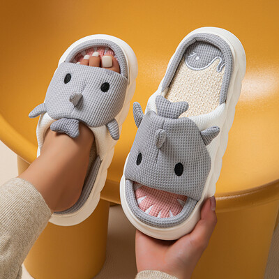 Jaukas multfilmas haizivju lina čības sievietēm 2024. gada ziemas biezā apakšā mājas kokvilnas čības sievietēm, neslīdošas iekštelpu apavu slaidi