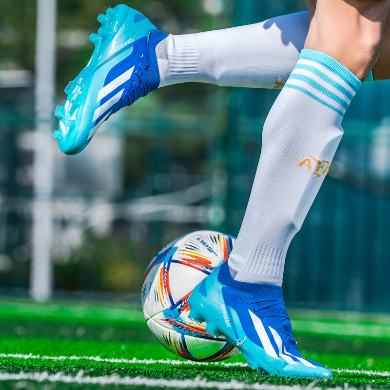 TF/FG vīriešu futbola laukuma zābaki, īpaši vieglas zāles iekštelpu biedrības treniņu futbola apavi, skavas bērniem, futbola apavi, kedas