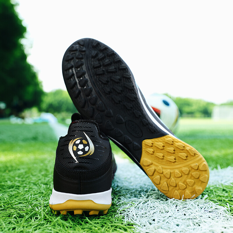 Bez čipke Muške nogometne tenisice SLIP-ON Neklizajuće nogometne kopačke za travnjak za djecu TF/FG kopačke za trening Chuteira Campo 35-45