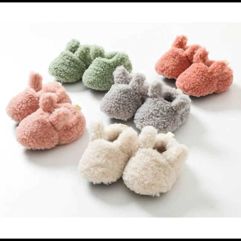 Mazuļu zeķes Ziemas jaundzimušo zēnu meiteņu apavi bērniem Mīksti mazuļu pirmie staigulīši Bērniem Pretslīdēšanas silti, biezi jaundzimušo bērnu gultiņas apavi