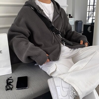 Rudens apģērbs Vīriešu viegls luksusa trikotāžas džemperis ar kapuci korejiešu vintage populārs rāvējslēdzējs ar garām piedurknēm kapuci Trikotāžas izstrādājumi