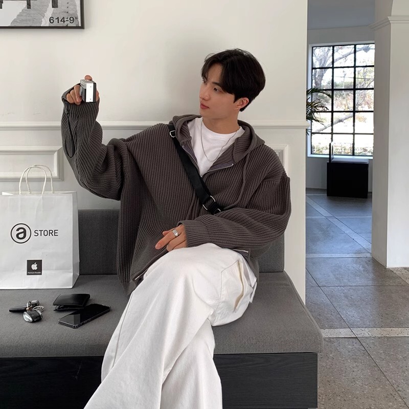 Rudens apģērbs Vīriešu viegls luksusa trikotāžas džemperis ar kapuci korejiešu vintage populārs rāvējslēdzējs ar garām piedurknēm kapuci Trikotāžas izstrādājumi