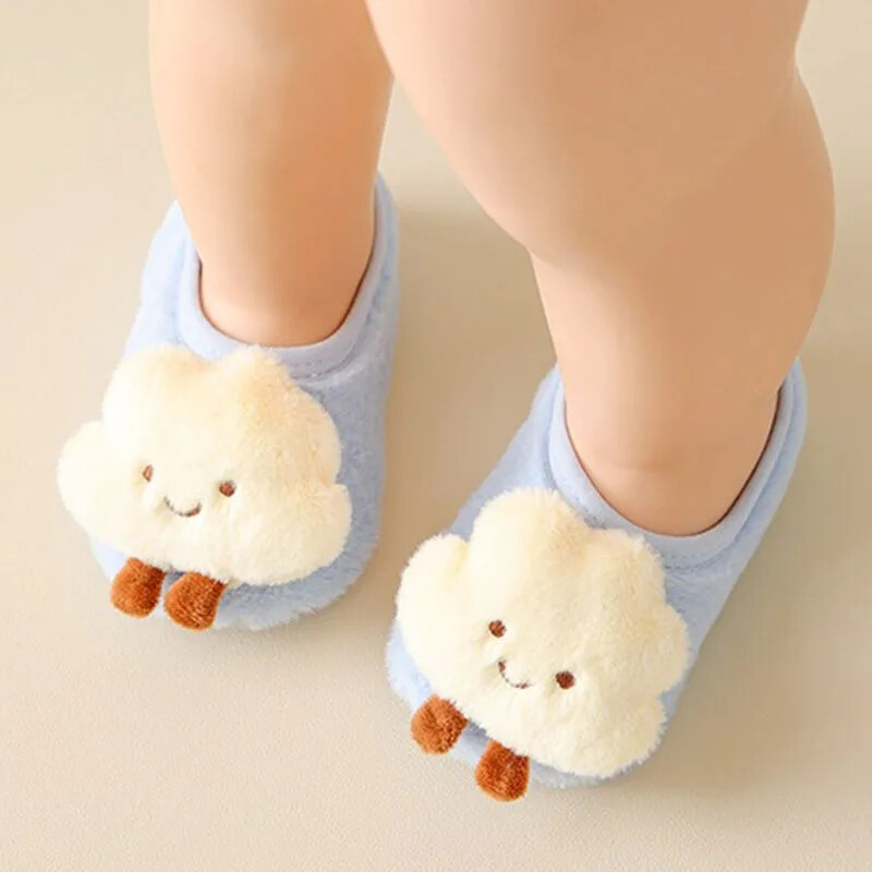 Őszi téli vastag plüss meleg baba első sétálók puha talpú csúszásgátló gyerekek padlózokni aranyos felhő kutya lány fiúk tipegő cipők