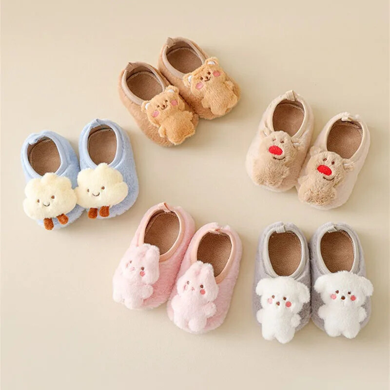 Őszi téli vastag plüss meleg baba első sétálók puha talpú csúszásgátló gyerekek padlózokni aranyos felhő kutya lány fiúk tipegő cipők