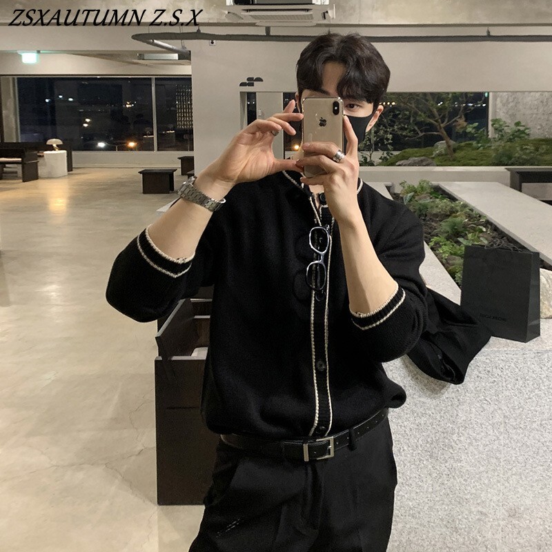 2024 m. vyriškas prabangus megztas megztinis, vienspalvis megztinis ilgomis rankovėmis, laisvalaikio gatvių apranga, raižytos sagos žemyn ant kaklo Vintažinis paltas