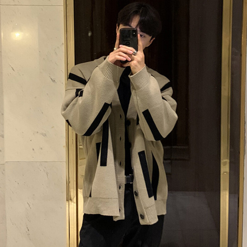 Rudens apģērbs Vīriešu gaišs luksusa trikotāžas pogām jaciņa Džemperis ar garām piedurknēm Ielu apģērbi raibs mētelis Modes trikotāža