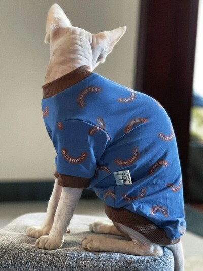 Kaķu apģērbs Pavasara kokvilnas džemperis Elestisks karikatūras mētelis Sfinksai Kaķu modes zilu burtu T-krekls kaķēniem vasarā